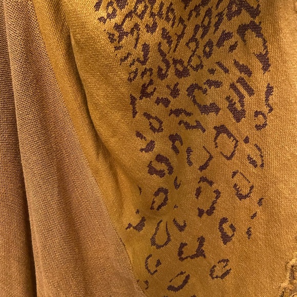 Women’s Shawl/Wrap one size - Picture 2 of 9